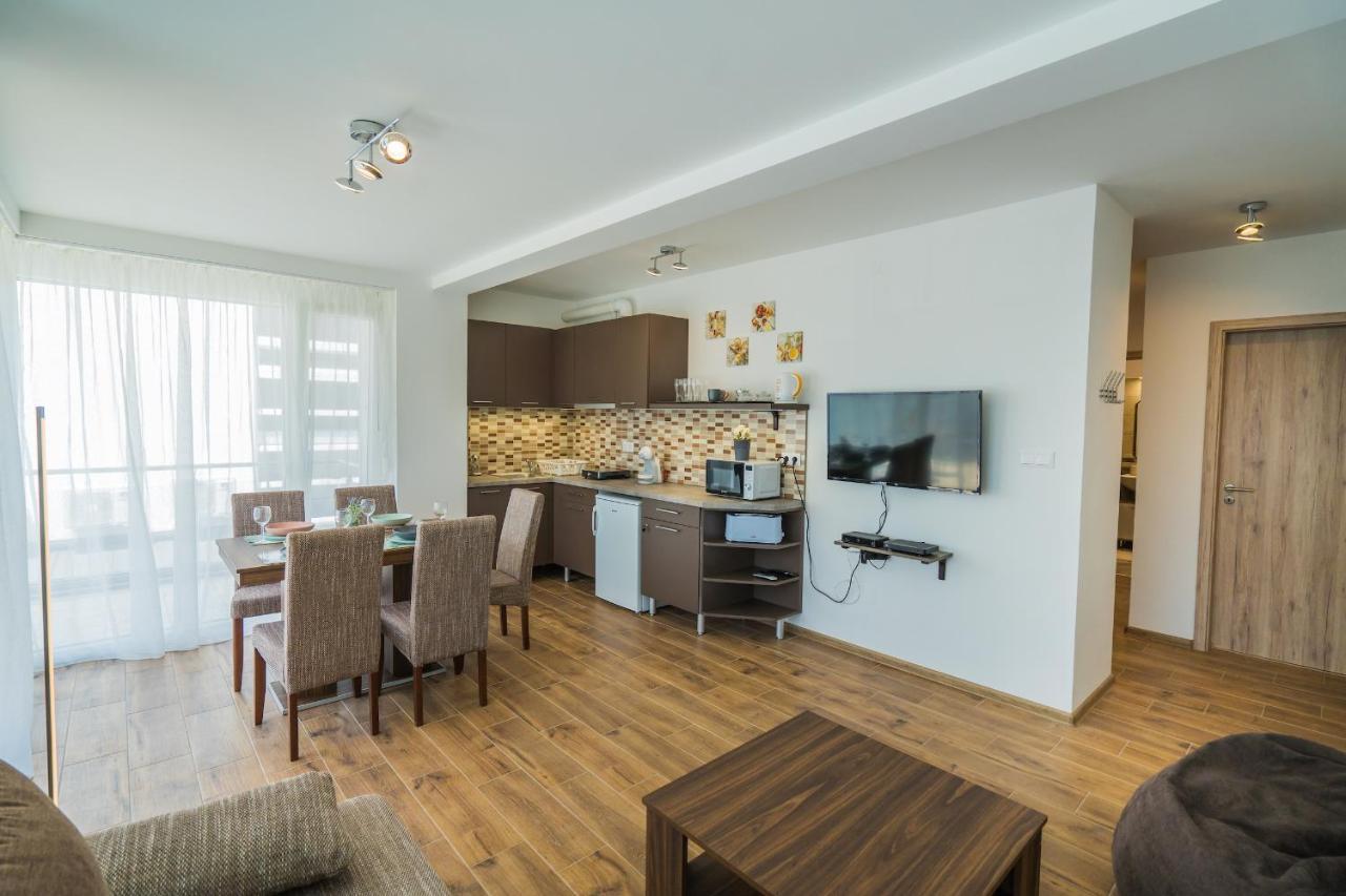 Gemini Apartments Siofok I., Iii. Luaran gambar