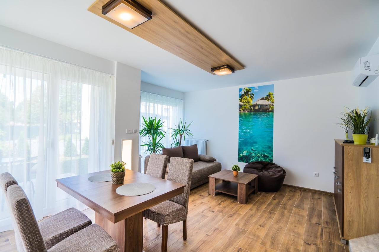 Gemini Apartments Siofok I., Iii. Luaran gambar