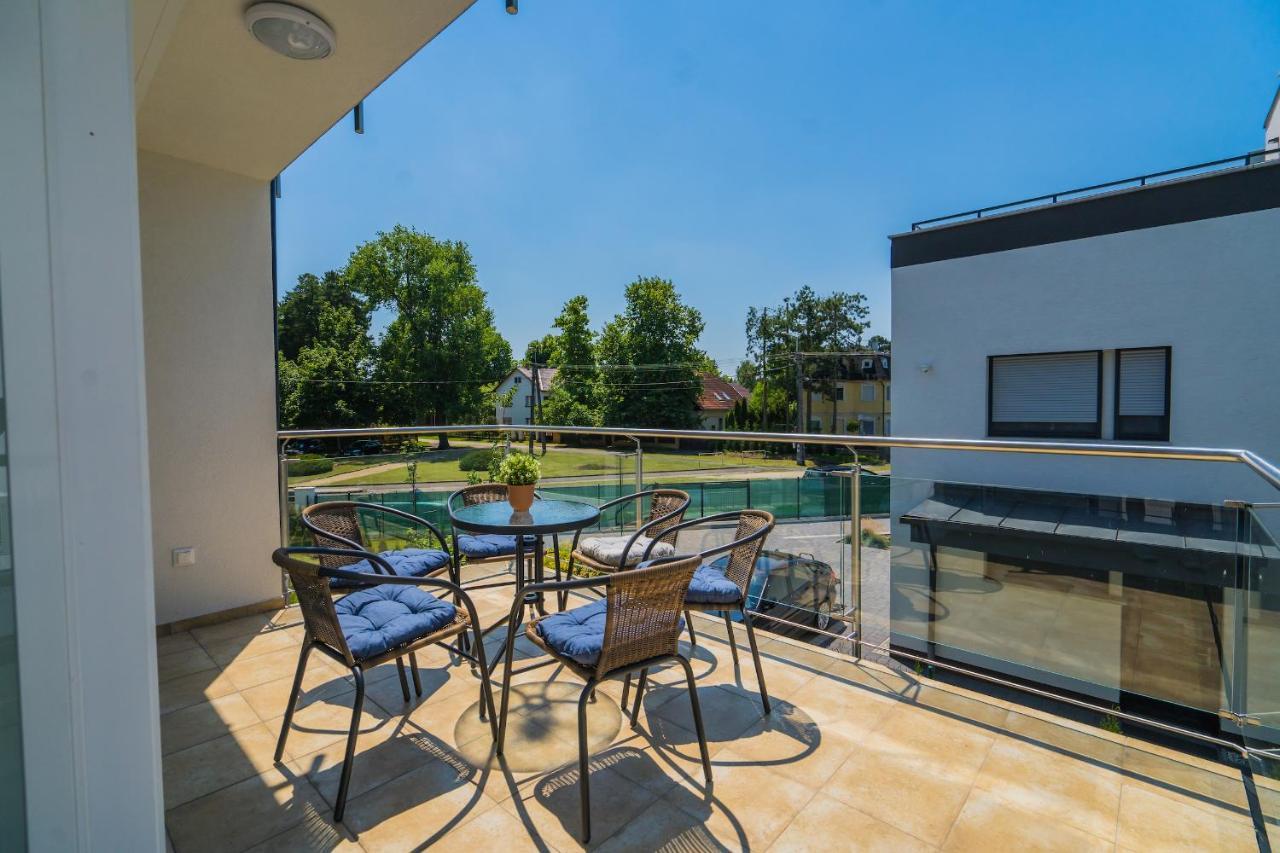 Gemini Apartments Siofok I., Iii. Luaran gambar